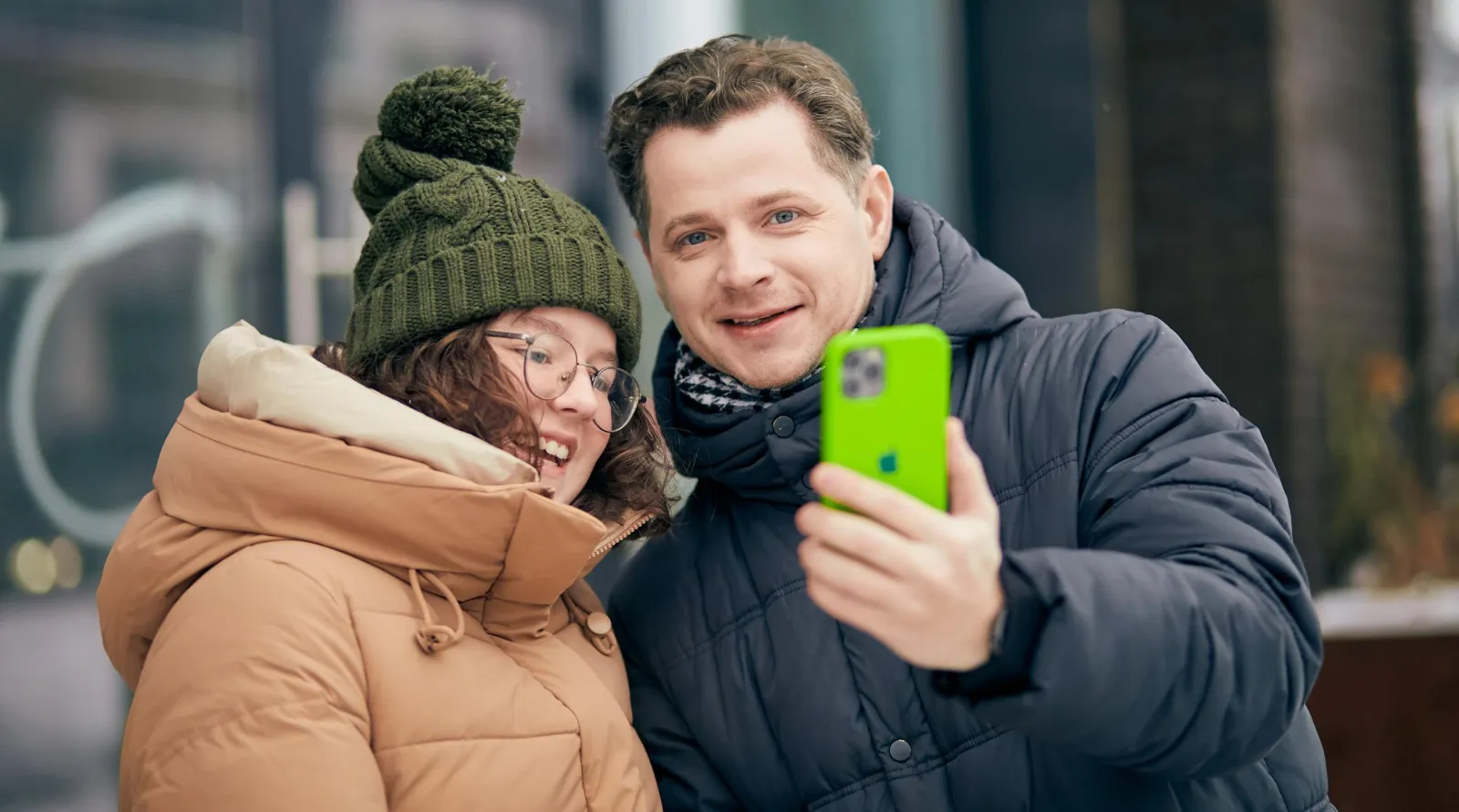 Цифровой дебют: подростки получают сим-карту вместе с паспортом