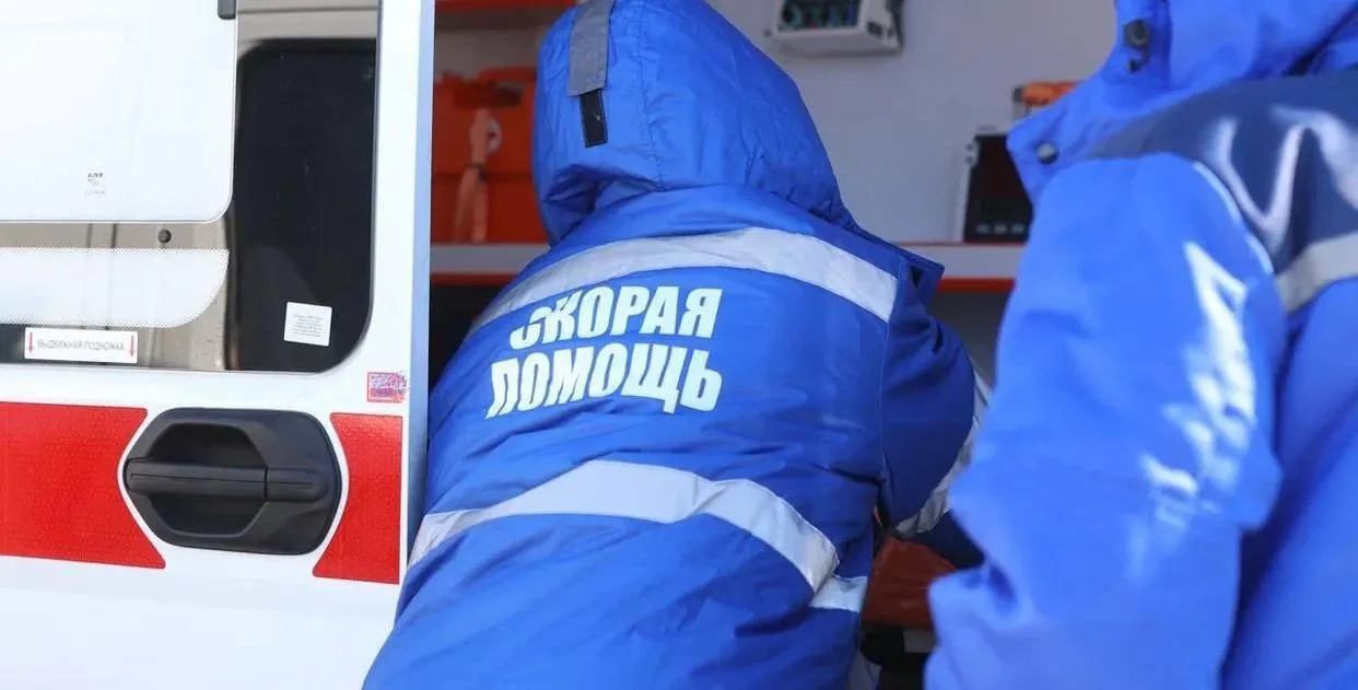 Бригада скорой помощи в Хабаровске спасла роженицу и её малыша