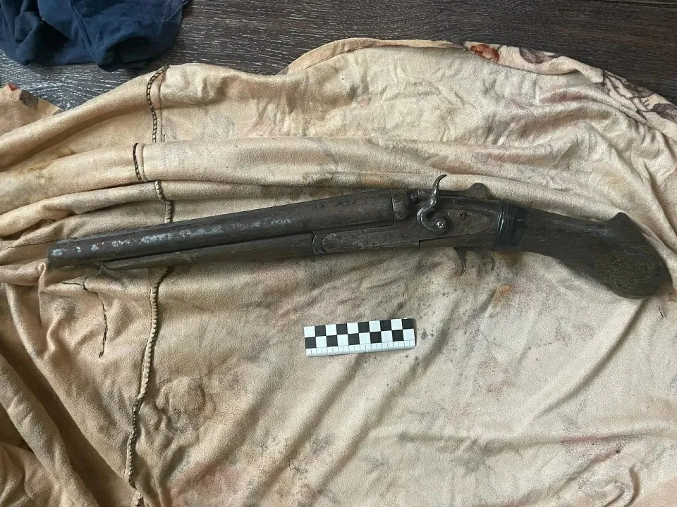 Три обреза и гранату изъяла полиция из квартиры в Хабаровске