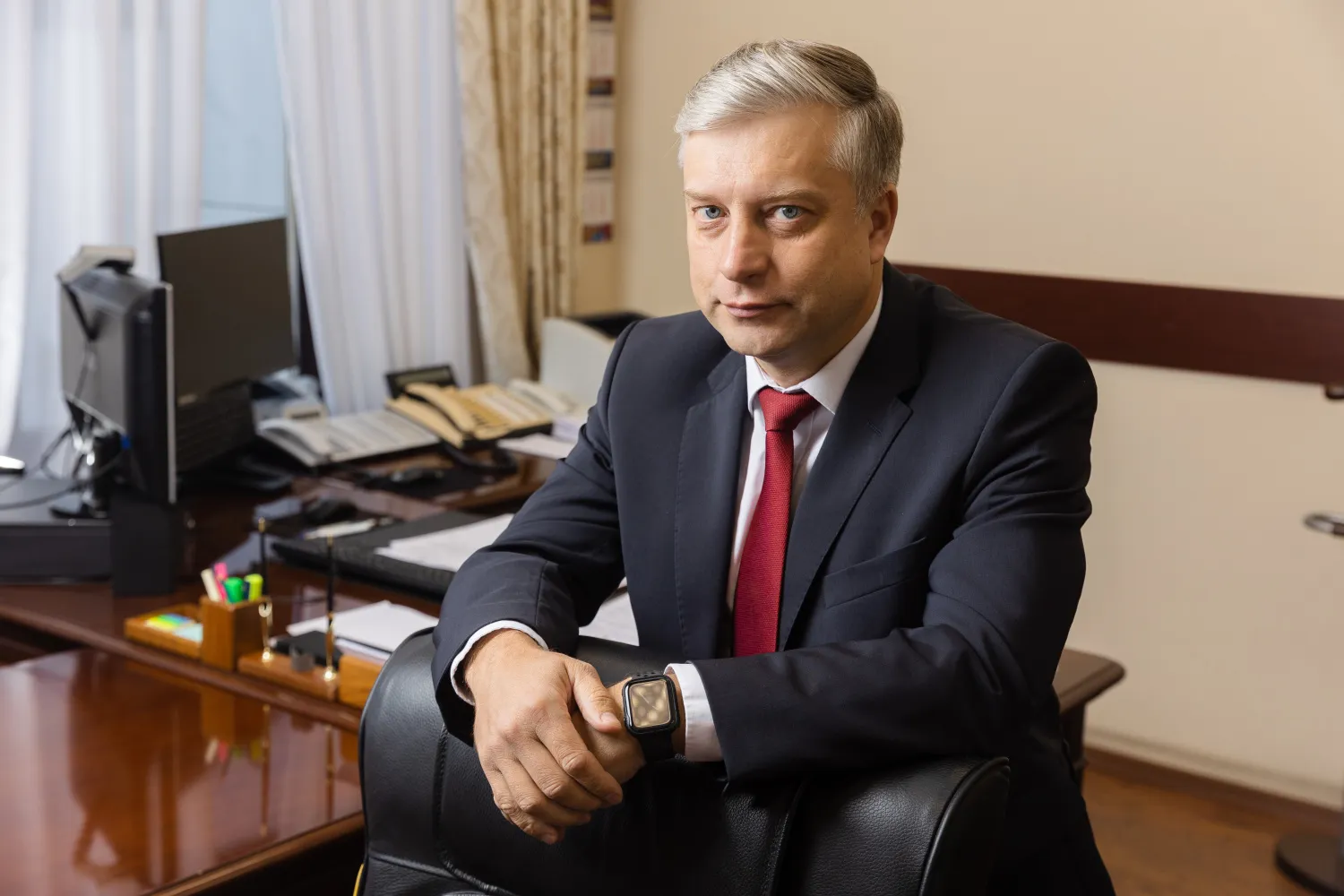 Председатель Закдумы Хабаровского края поздравил женщин с наступающим 8 марта