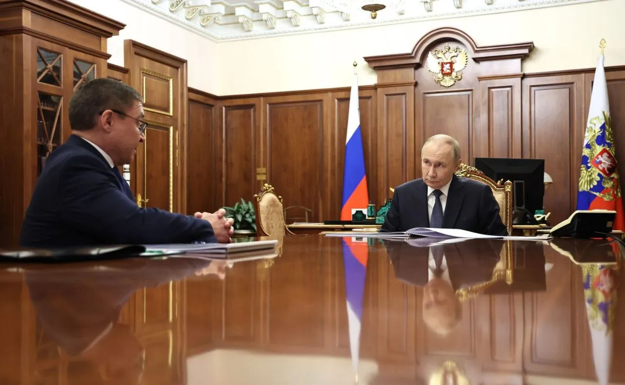 Владимир Якушев отчитался перед президентом о помощи ЕР прифронтовым регионам