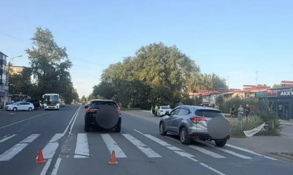 Две девочки на самокате получили травмы в ДТП в Комсомольске-на-Амуре