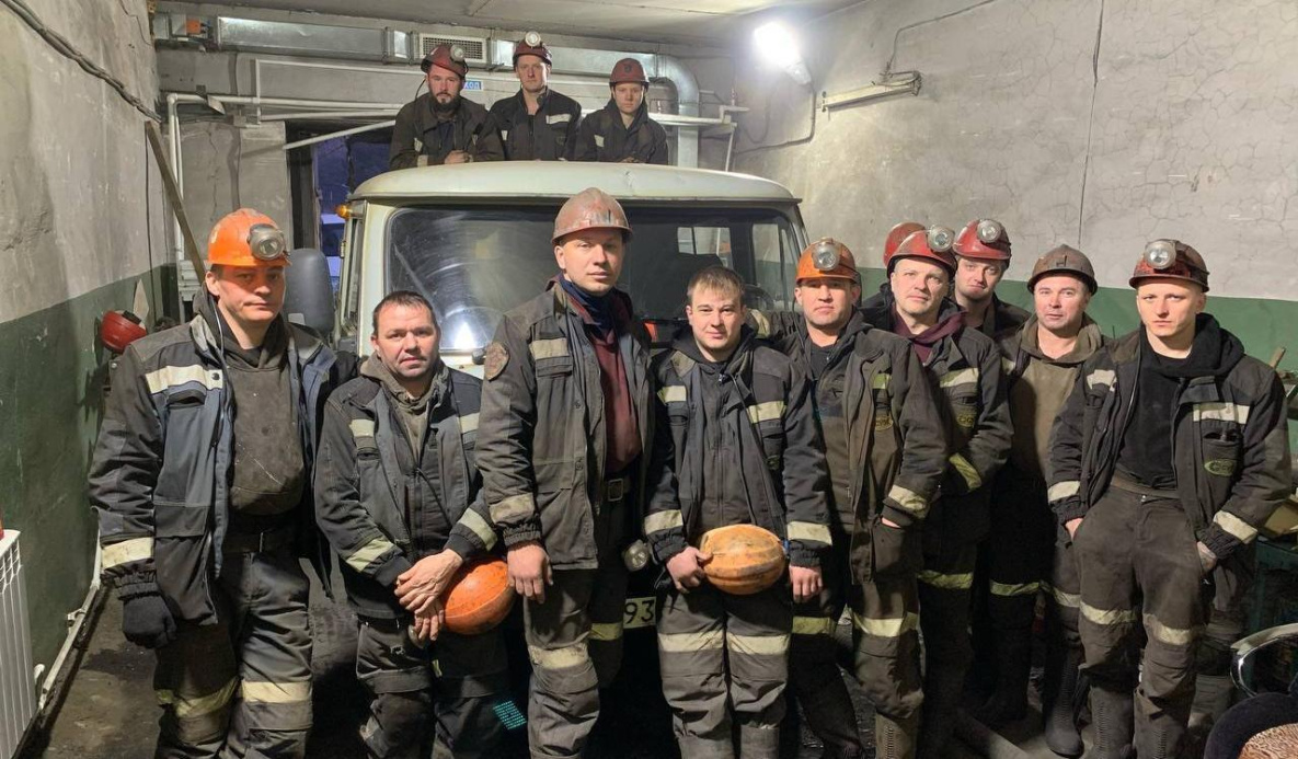 Шахтёры Хабаровского края на свой дневной заработок купили автомобиль для СВО