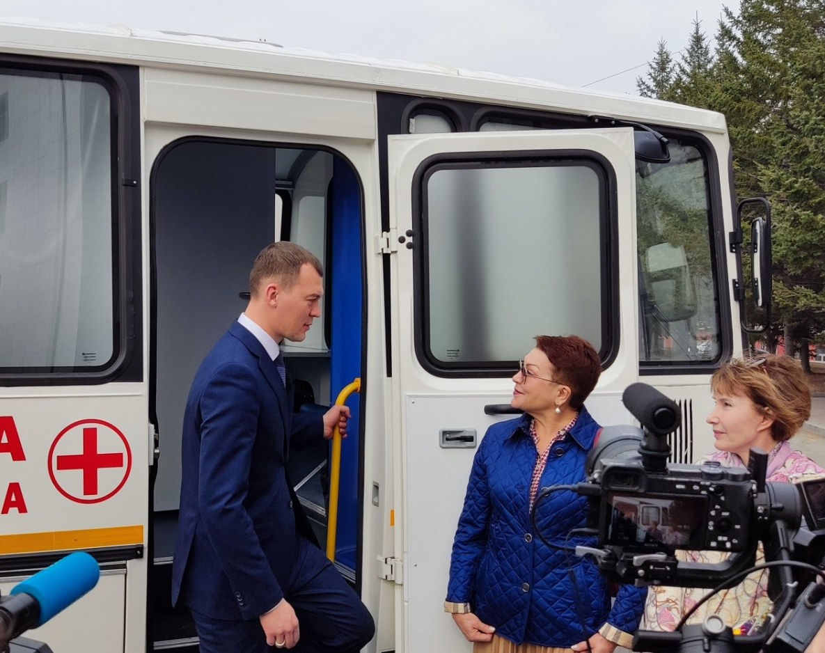 В Хабаровск прибыли новые медкомплексы для автопоезда «Здоровье»
