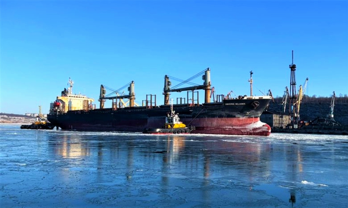 В морском порту Ванино ввели ледовые ограничения для судов