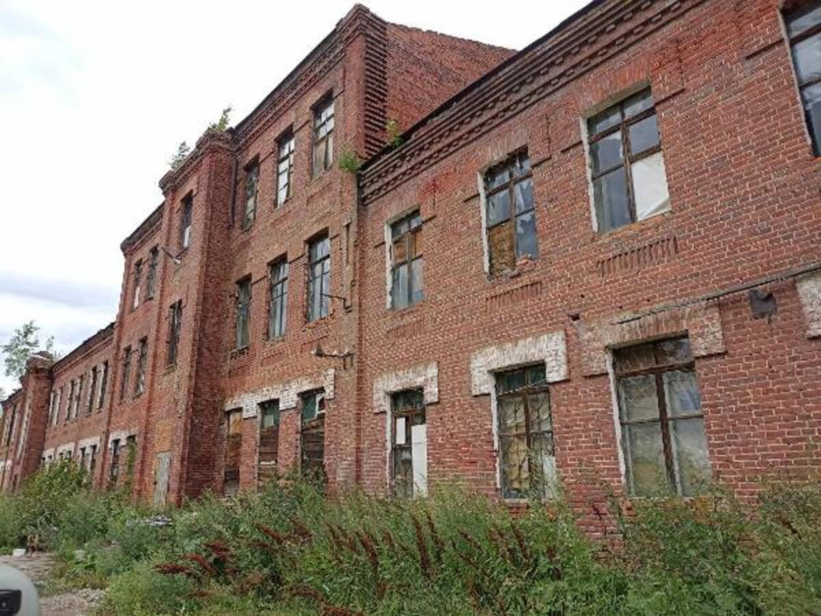В Николаевске-на-Амуре на продажу выставили казарму 1917 года постройки