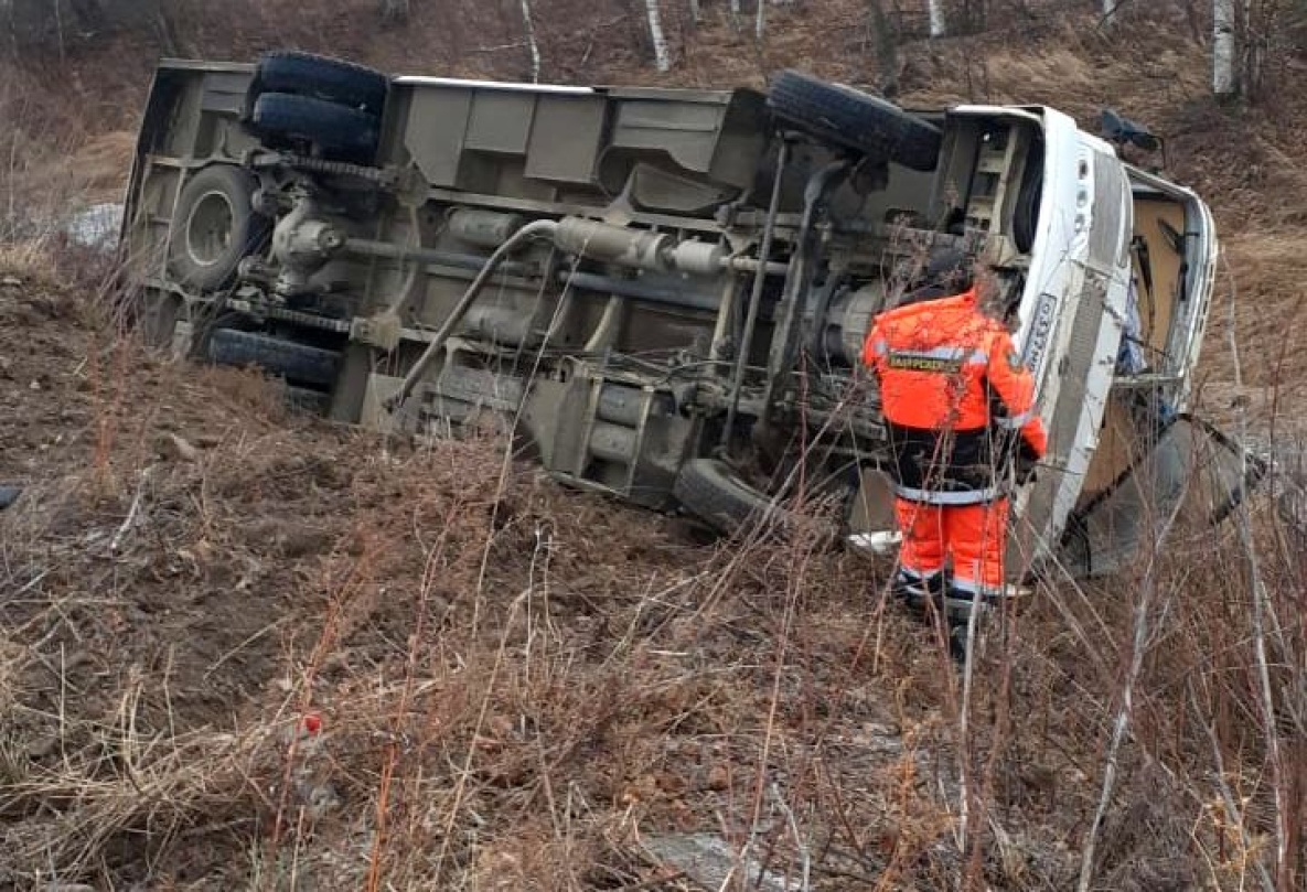 Шесть человек травмированы в аварии с автобусом в Хабаровском крае