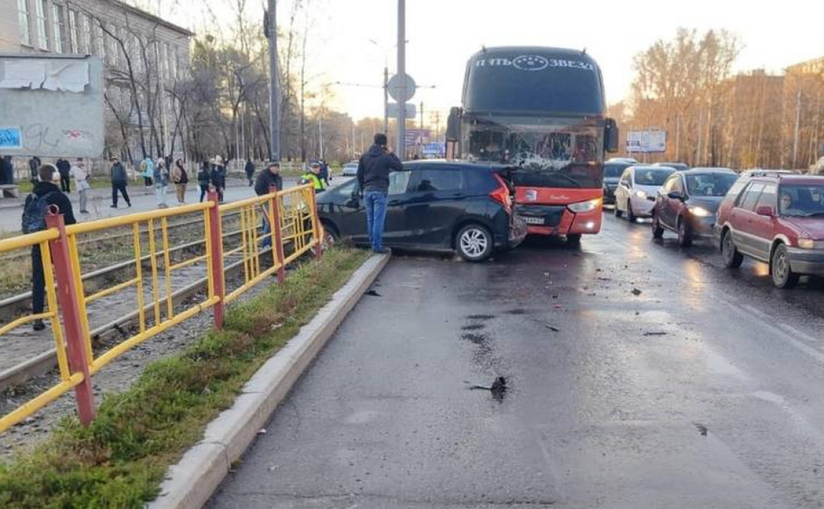 ДТП с пассажирским автобусом в Хабаровске обошлось без травмированных