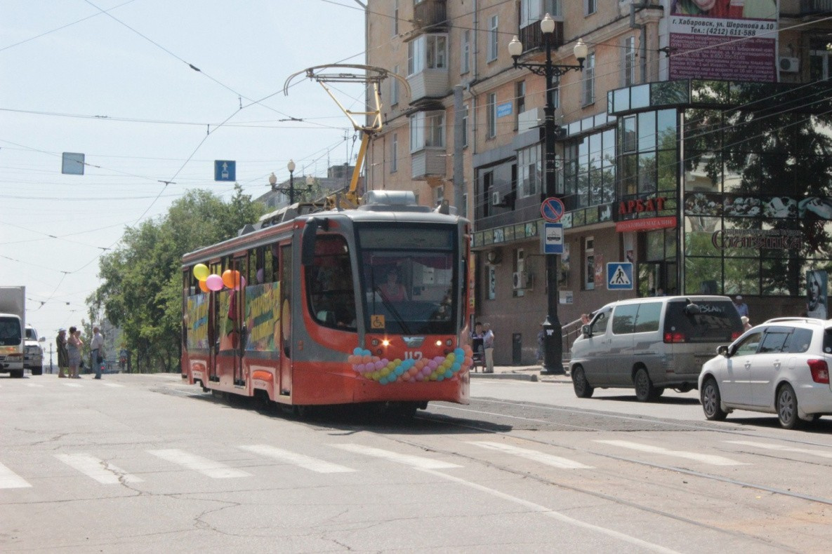 Обрыв троллейбусного провода парализовал «красную линию» Хабаровска