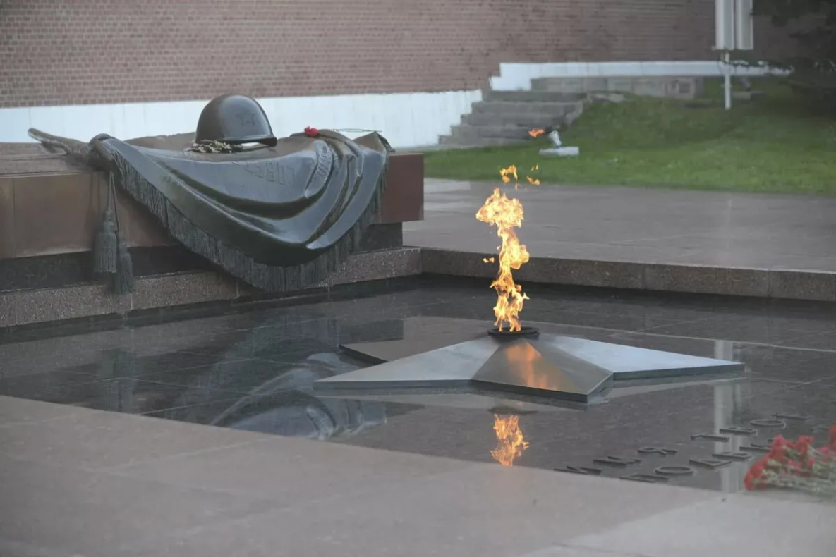 Праздники сегодня: День Неизвестного солдата