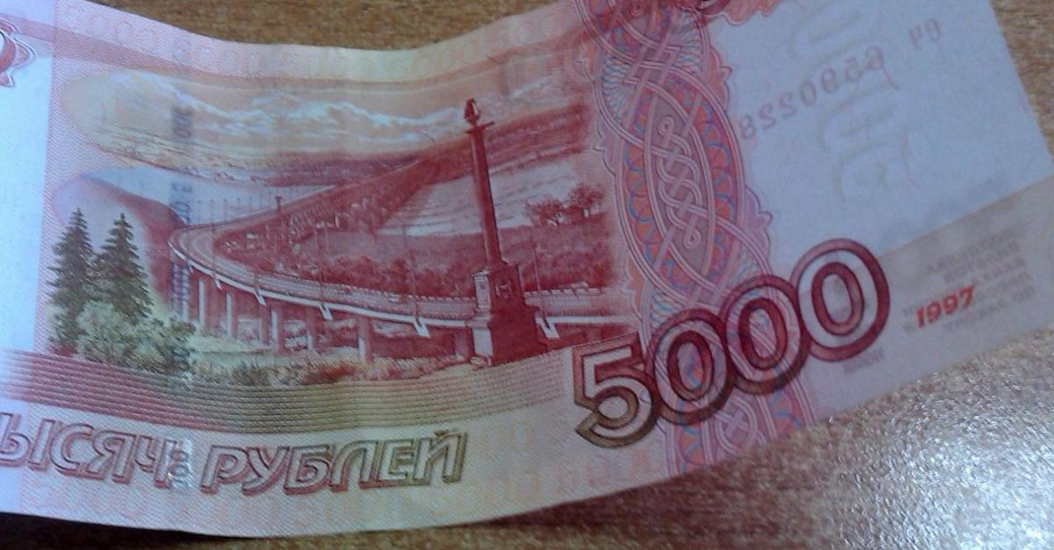 Пенсии и пособия жителям Хабаровского края в марте придут раньше срока