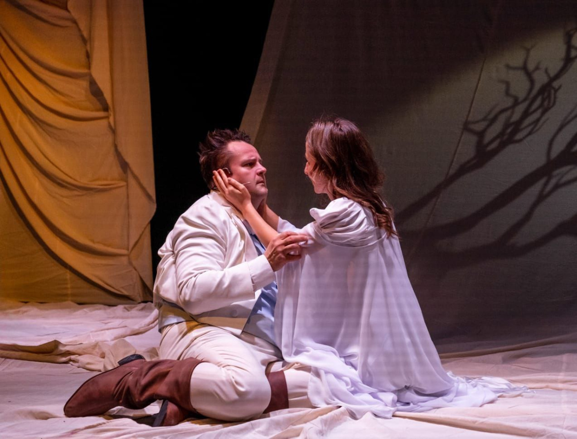 Хабаровский ТЮЗ поставил спектакль по мотивам творчества Льва Толстого