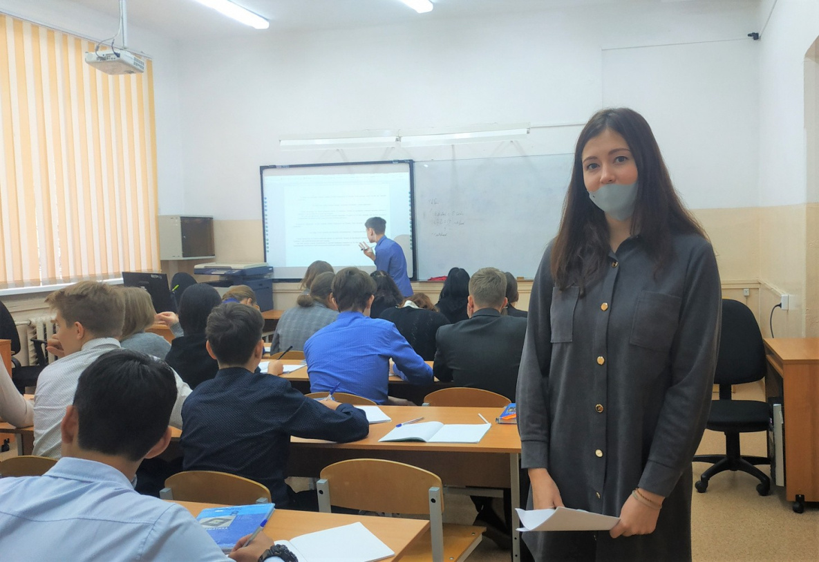 Педагог на замену: хабаровские студенты взяли нагрузку учителей