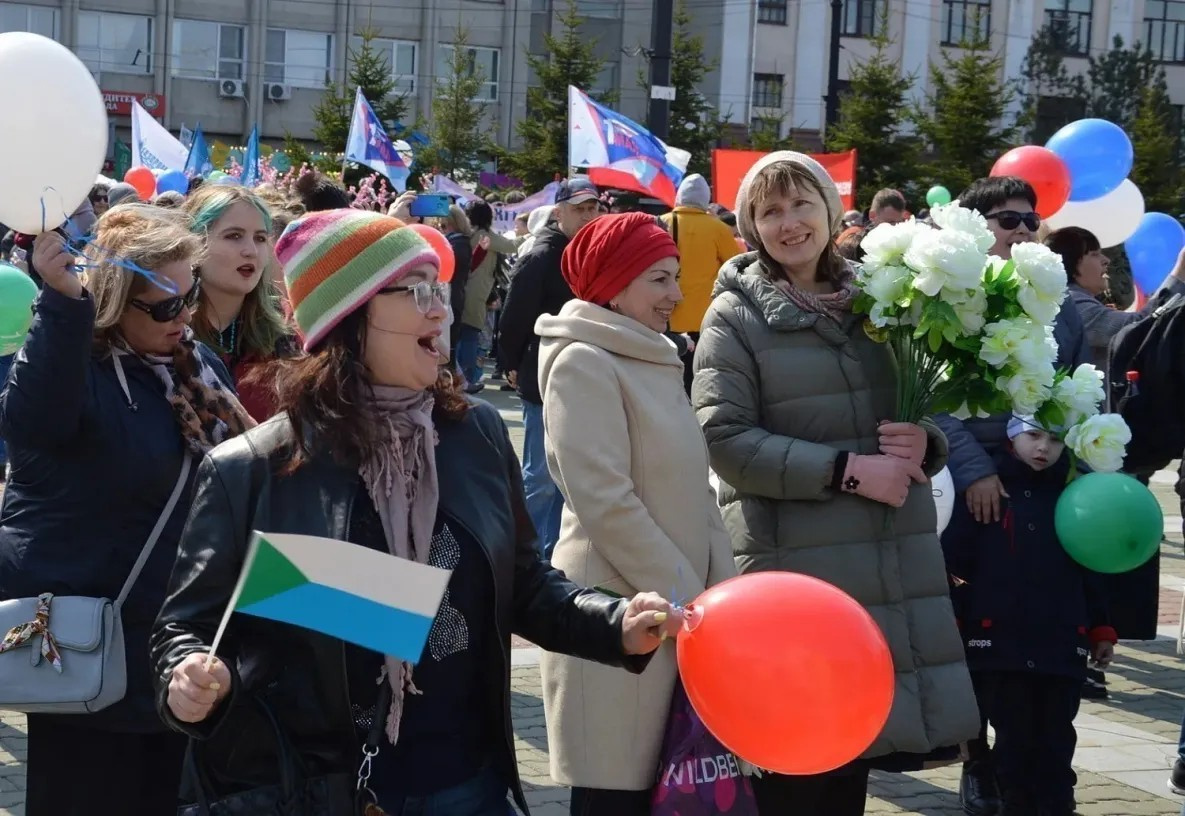 Первомай в Хабаровске отметят большим митинг-концертом