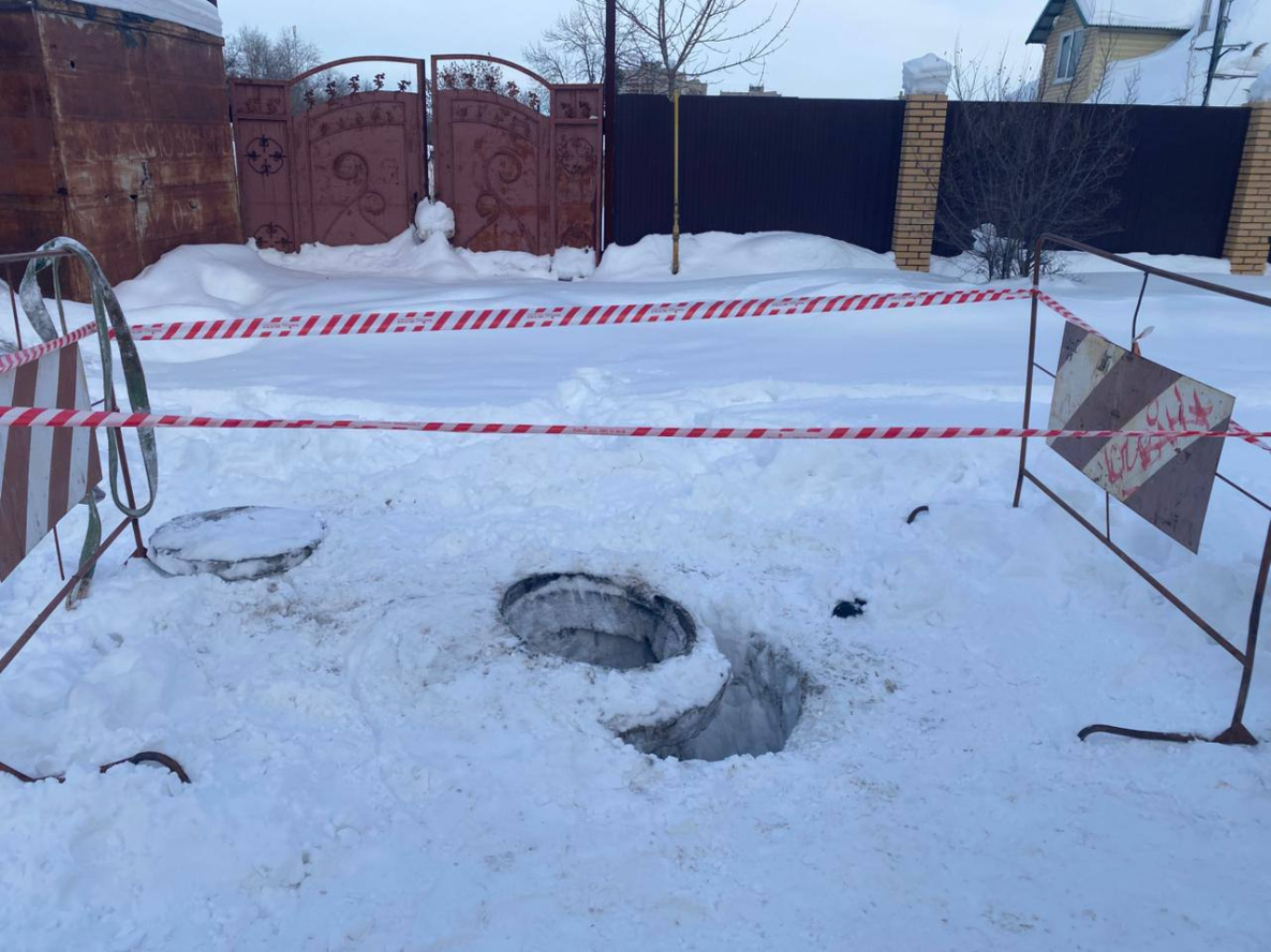 Открытый канализационный люк стал причиной гибели ребёнка в Хабаровске