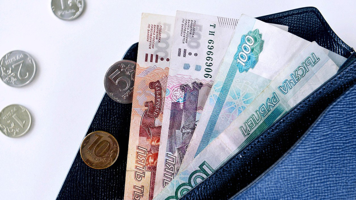 Зарплаты в России увеличатся на 4,8 млн рублей с повышением МРОТ в 2024 году