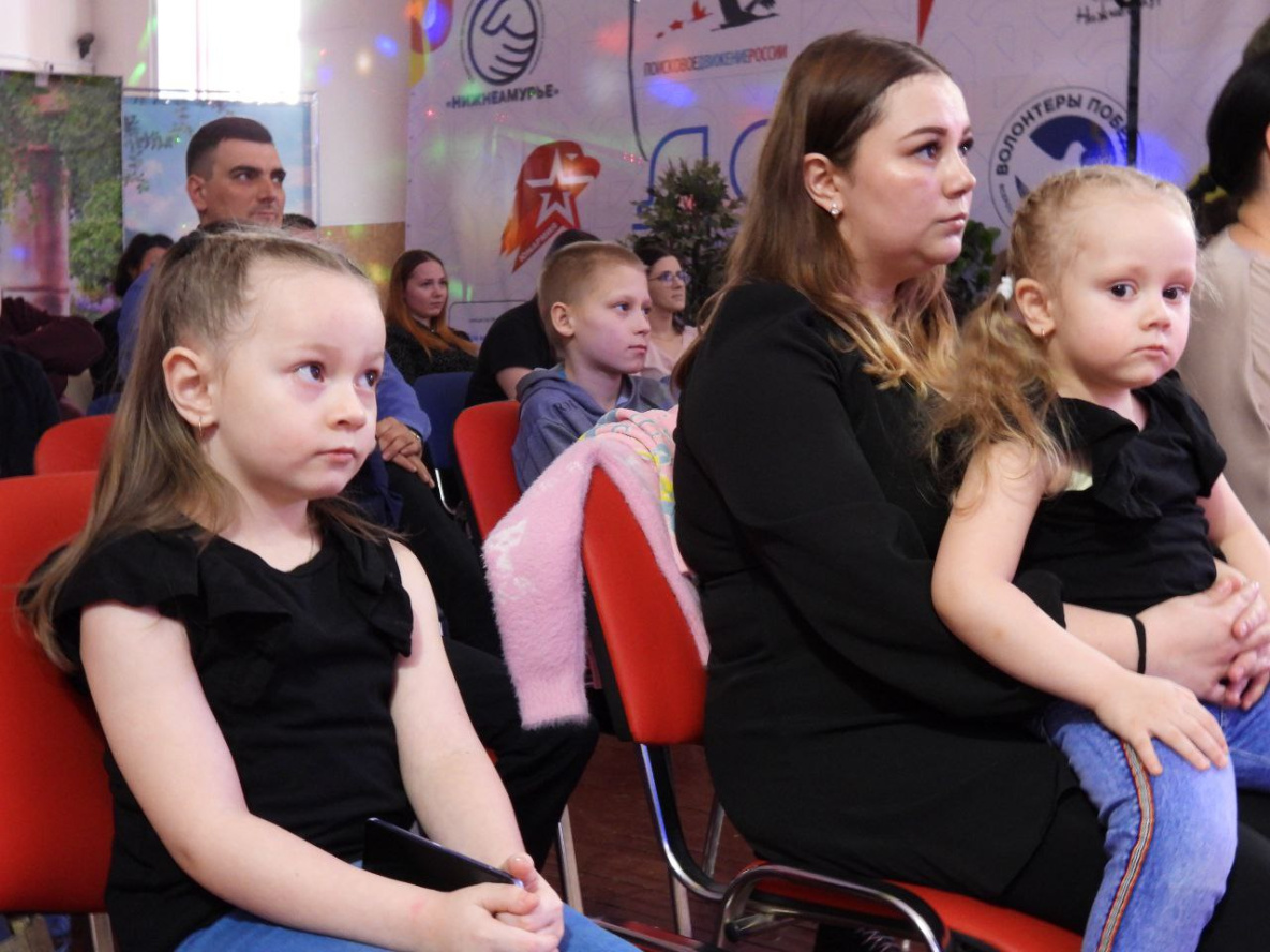 Молодые семьи в Хабаровском крае получили сертификаты на покупку жилья