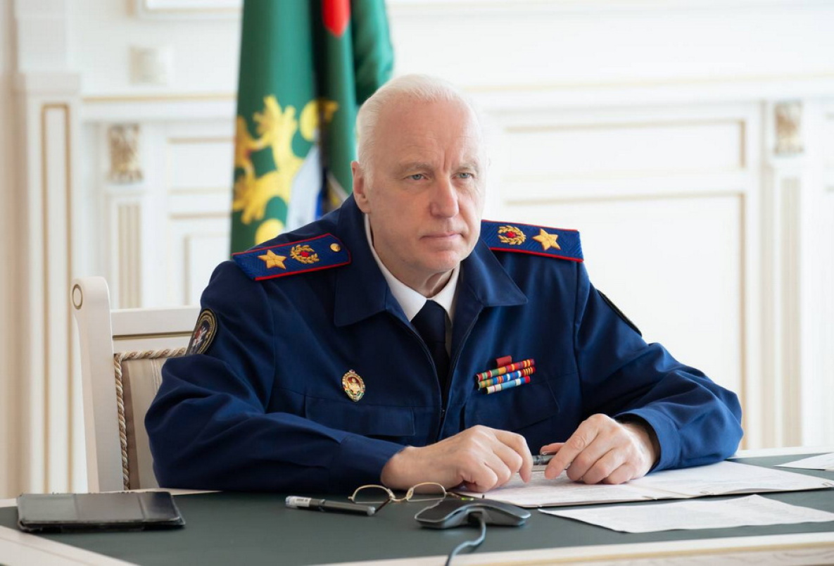 Председатель СК России провел приём сирот из Хабаровского края по вопросам жилья