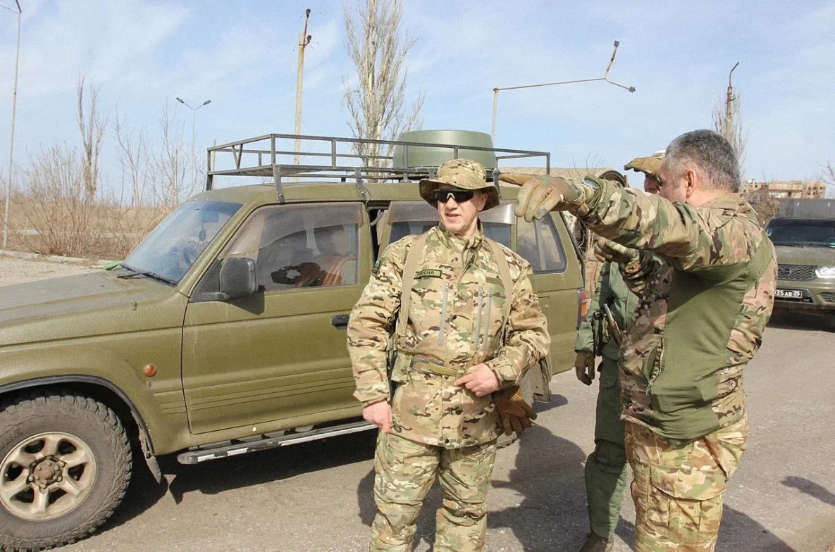 Полпред Юрий Трутнев на Донбассе посетил освобождённые Угледар и Павловку