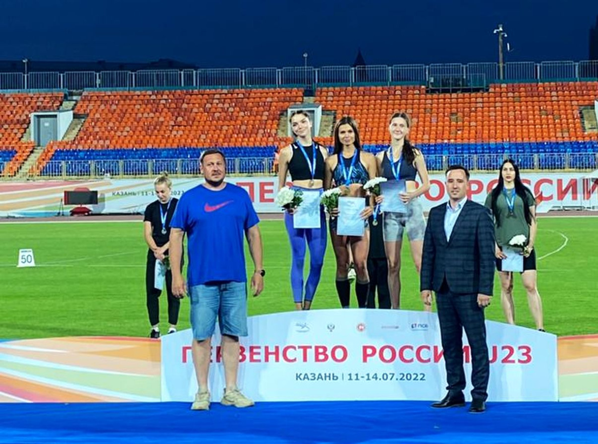 Хабаровские атлеты добыли комплект медалей всероссийских соревнований