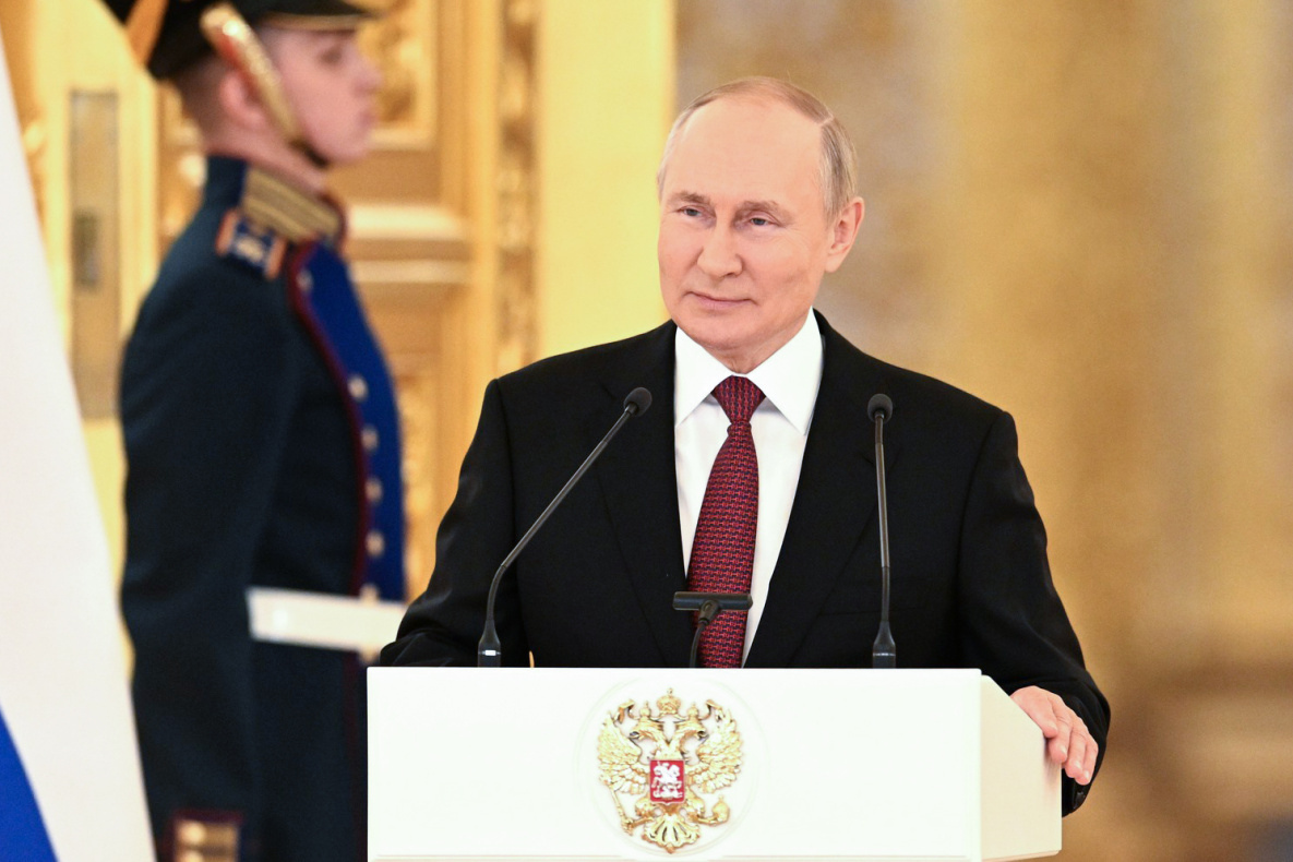 Центризбирком зарегистрировал Владимира Путина кандидатом в президенты