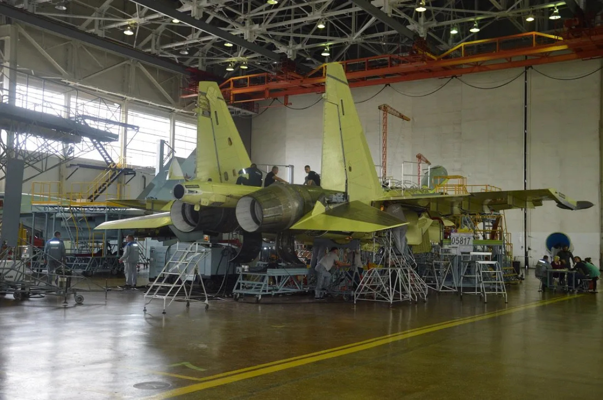 ОАК просит повысить зарплаты и пенсии работникам оборонных заводов Дальнего Востока