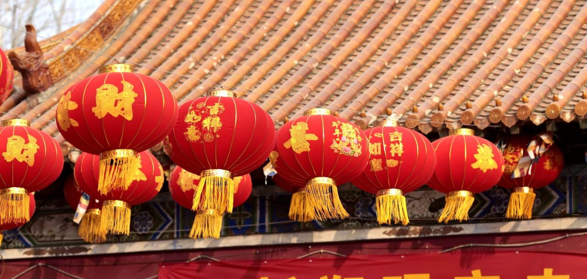 На китайский Новый Год надо дарить ящик мандаринов