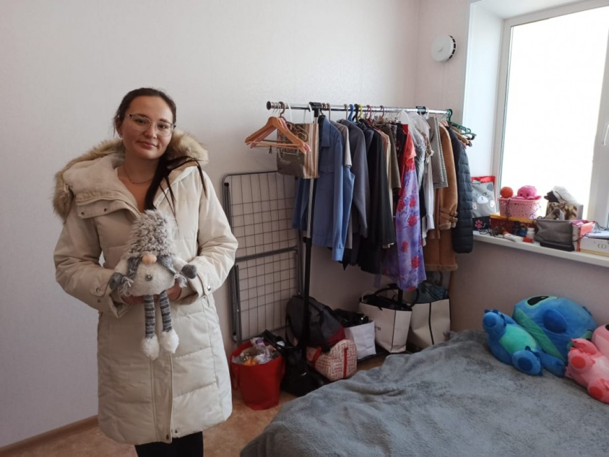 Медсестра и два врача получили ключи от служебных квартир в Хабаровске