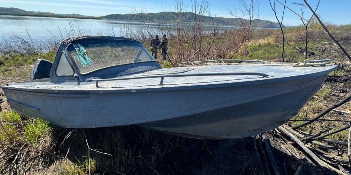 У Комсомольска-на-Амуре ищут выпавшего из лодки в реку мужчину