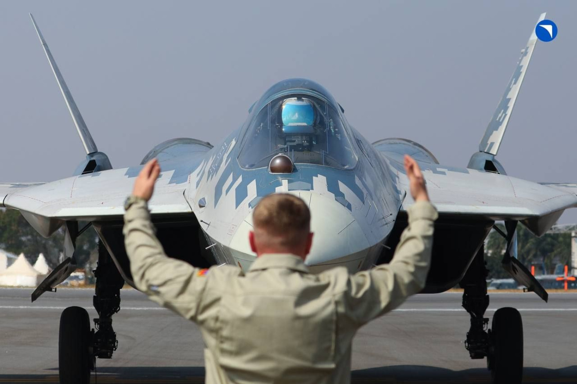 Ростех покажет экспортный Су-57 производства КнААЗ на авиашоу в Дубае