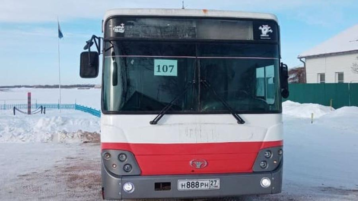 Водитель автобуса в Хабаровском крае не позволяет пассажирам мерзнуть