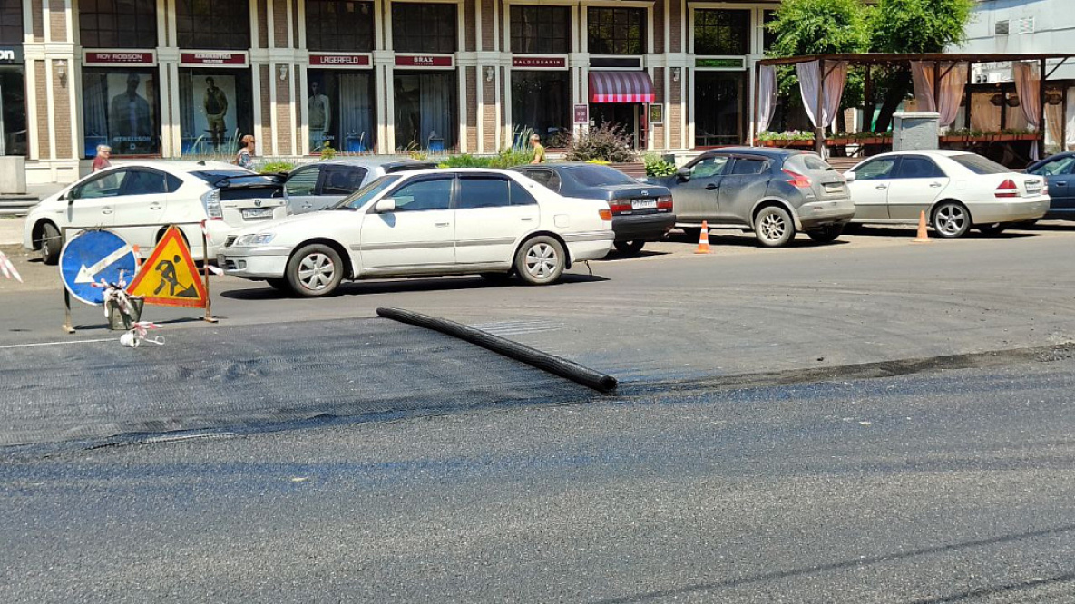 Дорожное покрытие на улице Ленина в Хабаровске станет более прочным