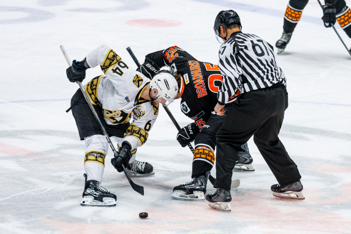 Хабаровский «Амур» потерпел разгром от владивостокского «Адмирала»