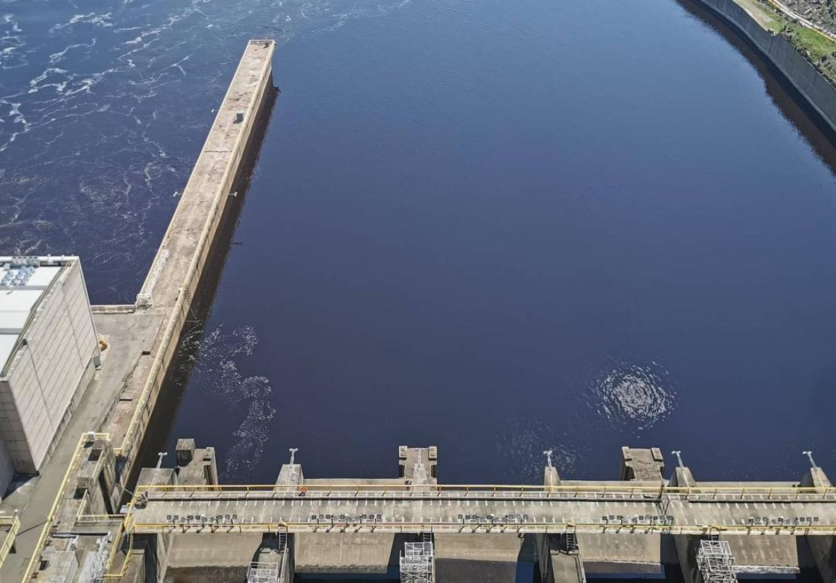 Зейская ГЭС в Приамурье увеличила слив воды