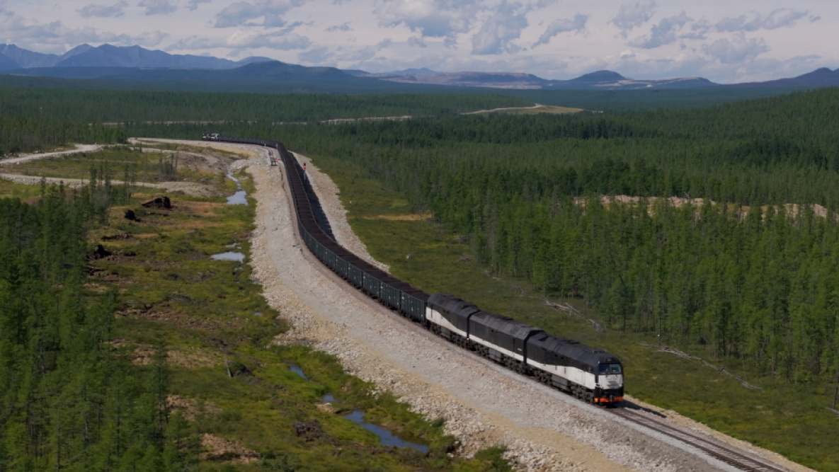 Первую частную железную дорогу в России официально открыли на ВЭФ-2025