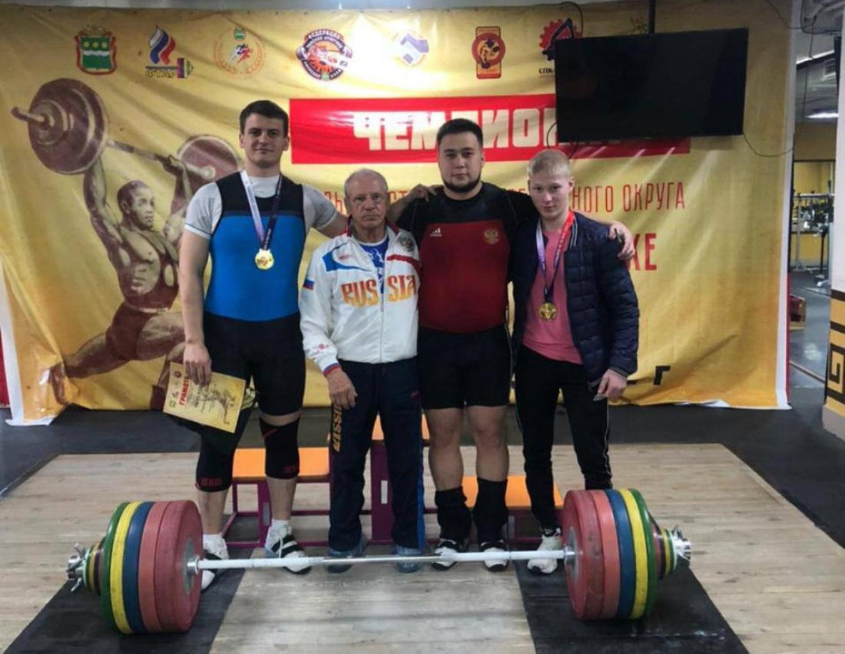 Хабаровчане привезли шесть медалей с чемпионата ДФО по тяжелой атлетике