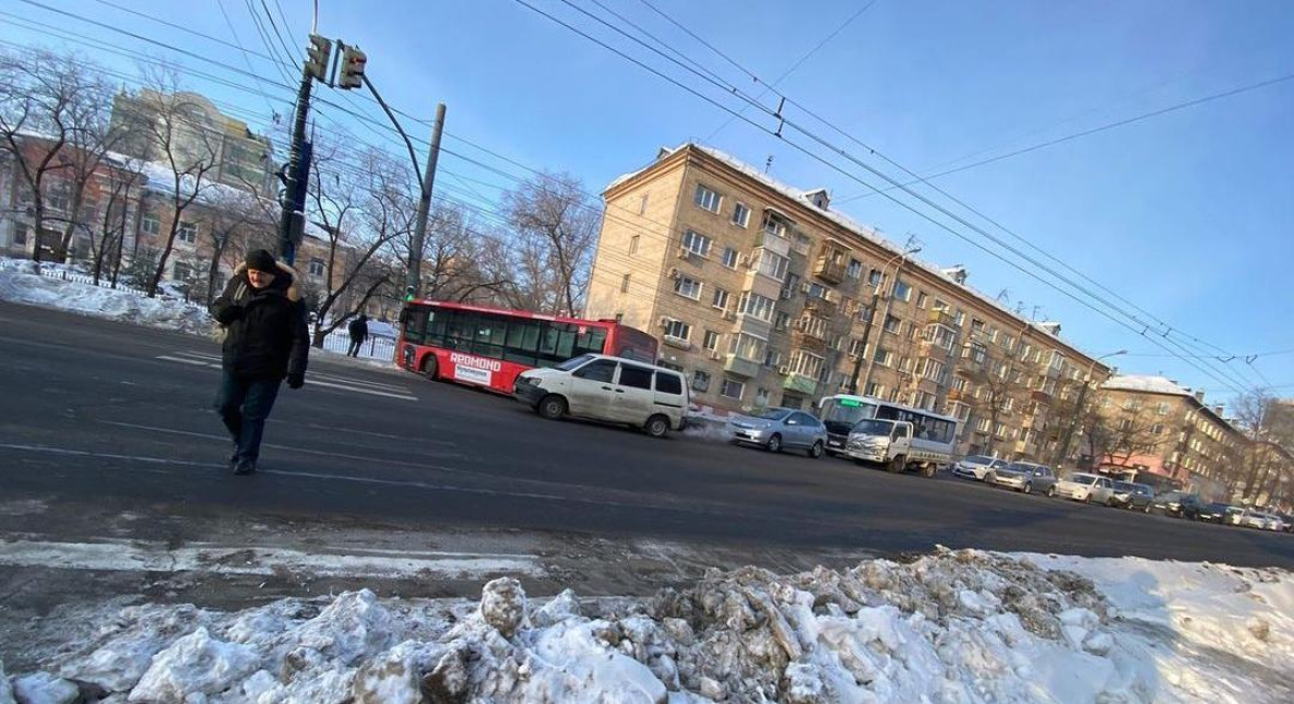 Остановка Ленинградская Хабаровск. Остановка Энергомаш Хабаровск. Авария на Энергомаше Хабаровск.