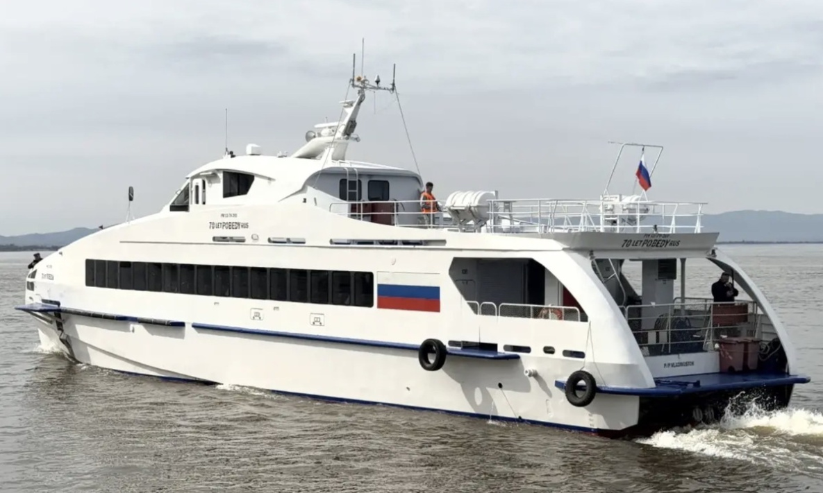 Минтранс назвал причину поломки хабаровского теплохода «70 лет Победы»