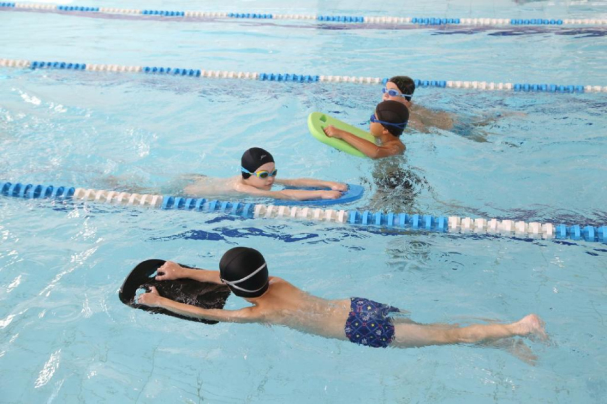 Хабаровский край вышел на 2 место в России по обучению школьников плаванию