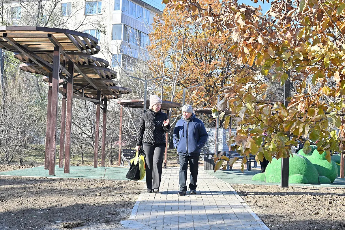 Жителям Краснофлотского района Хабаровска подарили новый сквер