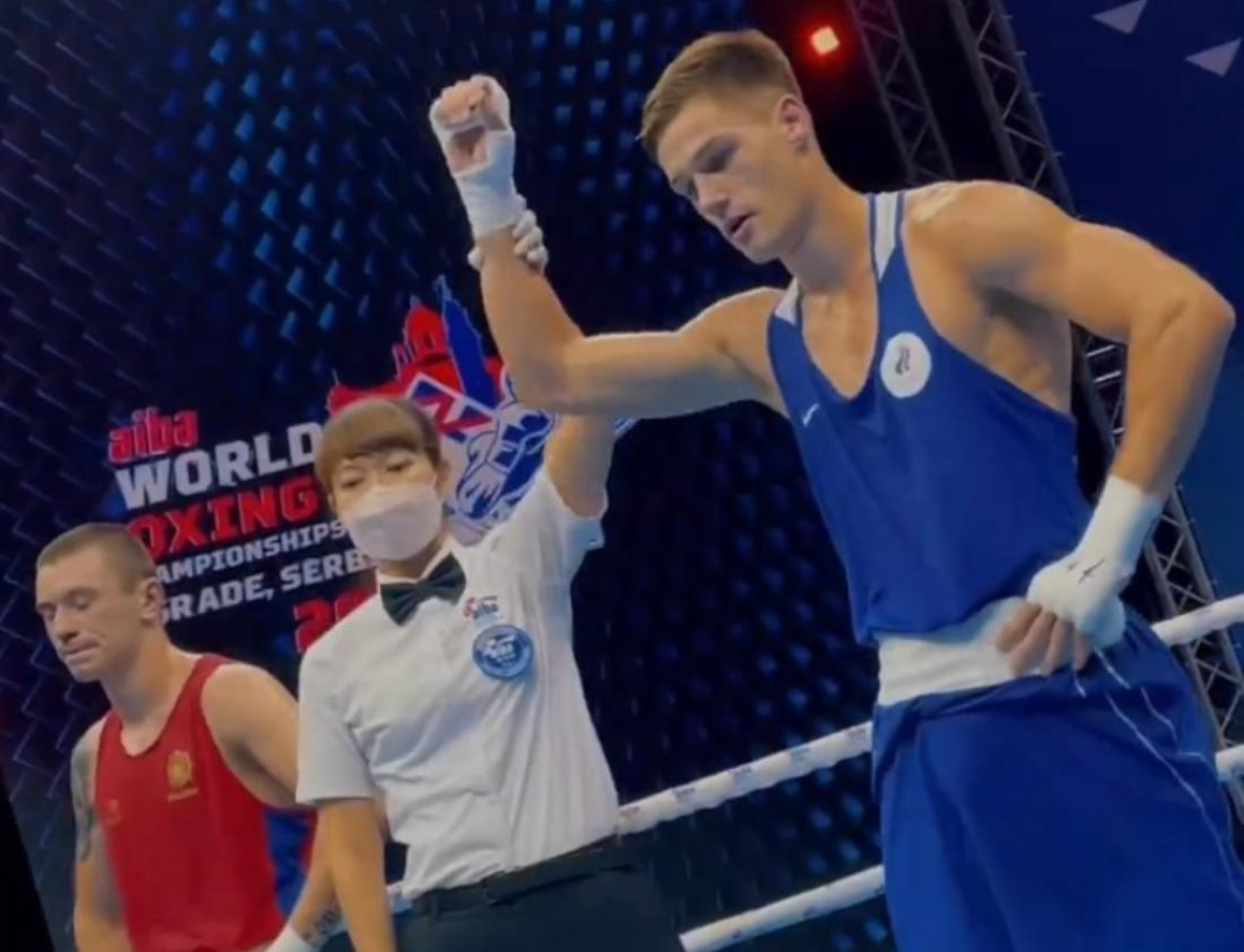 Савелий Садома вышел в полуфинал Чемпионата мира по боксу