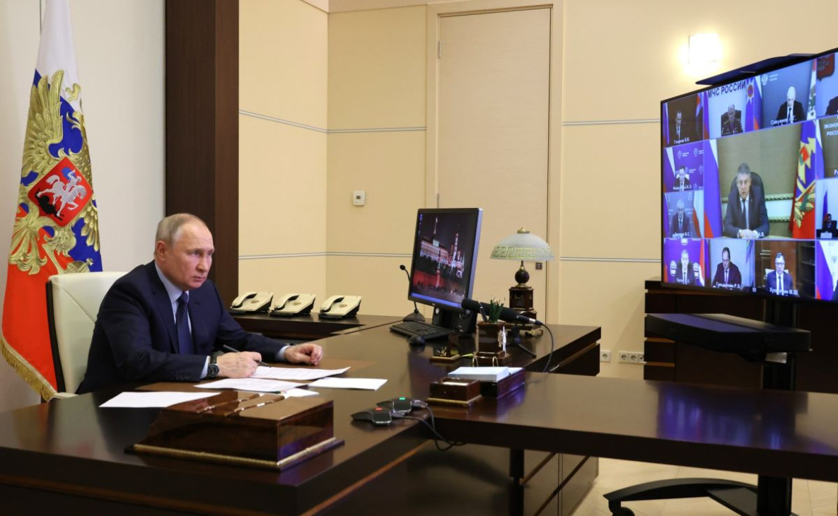 Своих не бросаем: Михаил Дегтярев рассказал президенту России о помощи Донбассу