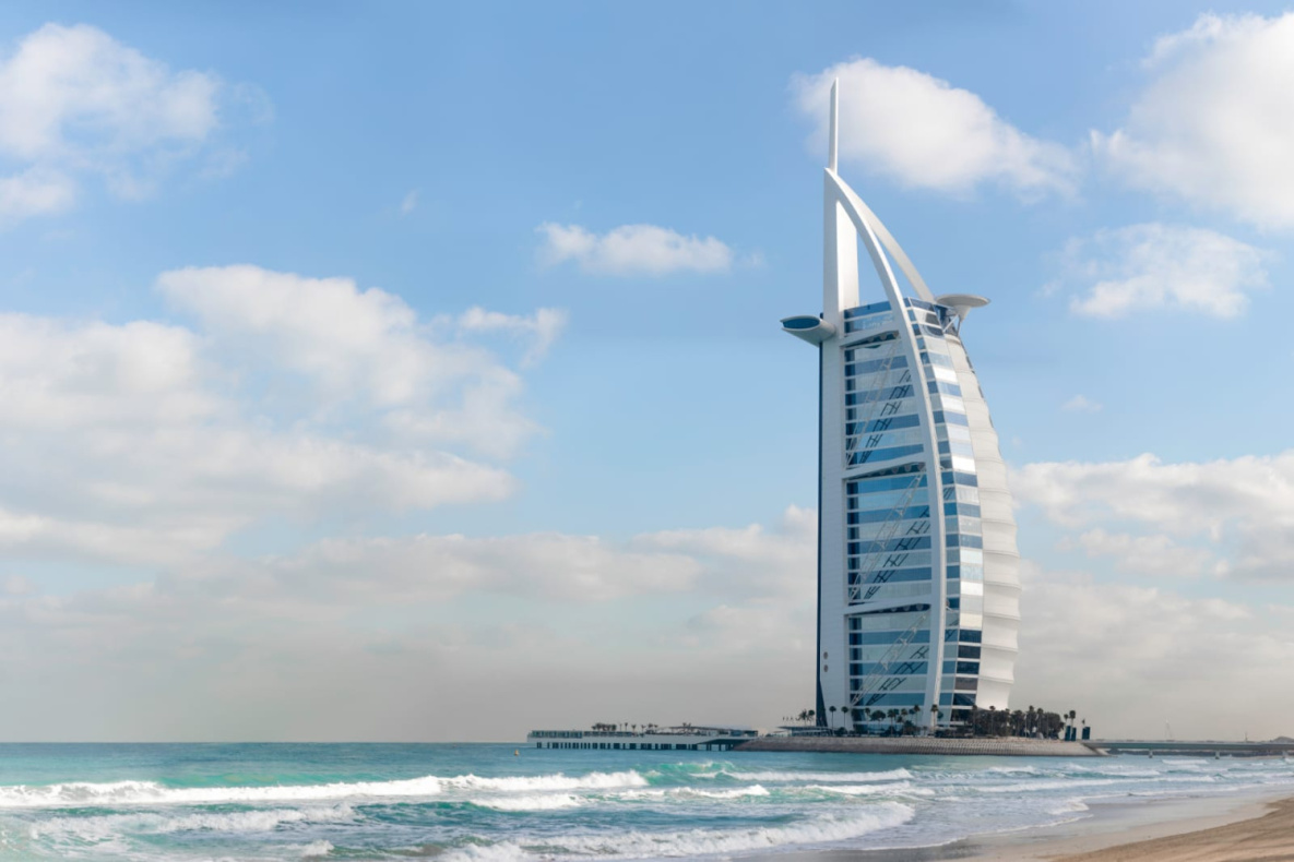 Дубай отменил ограничения по COVID-19 для туристов