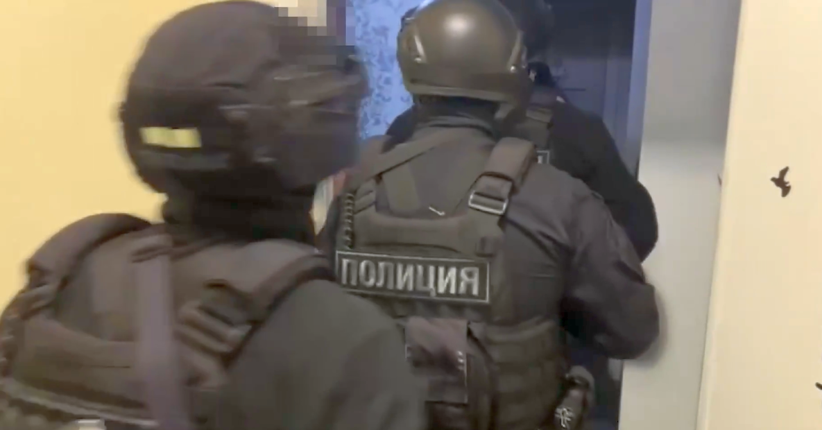 Группу телефонных террористов из России и Белоруссии задержала полиция