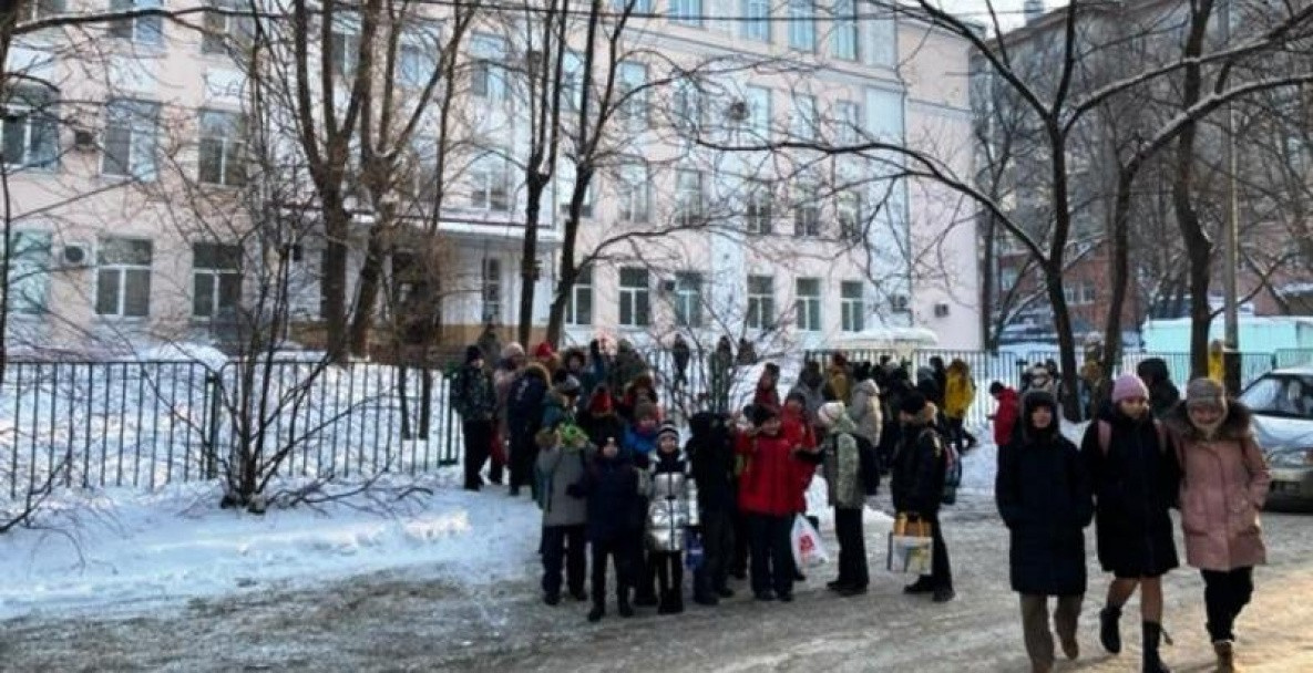 Все школы Хабаровска снова «заминировали»