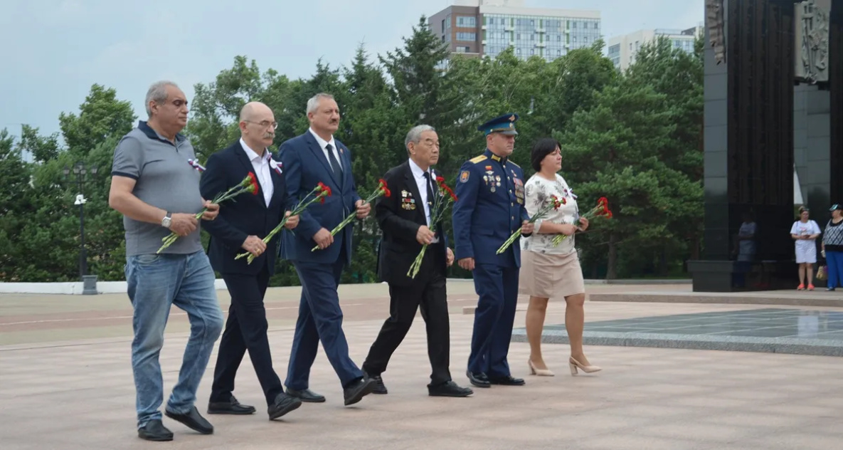 Хабаровчане почтили память освободителей Минска
