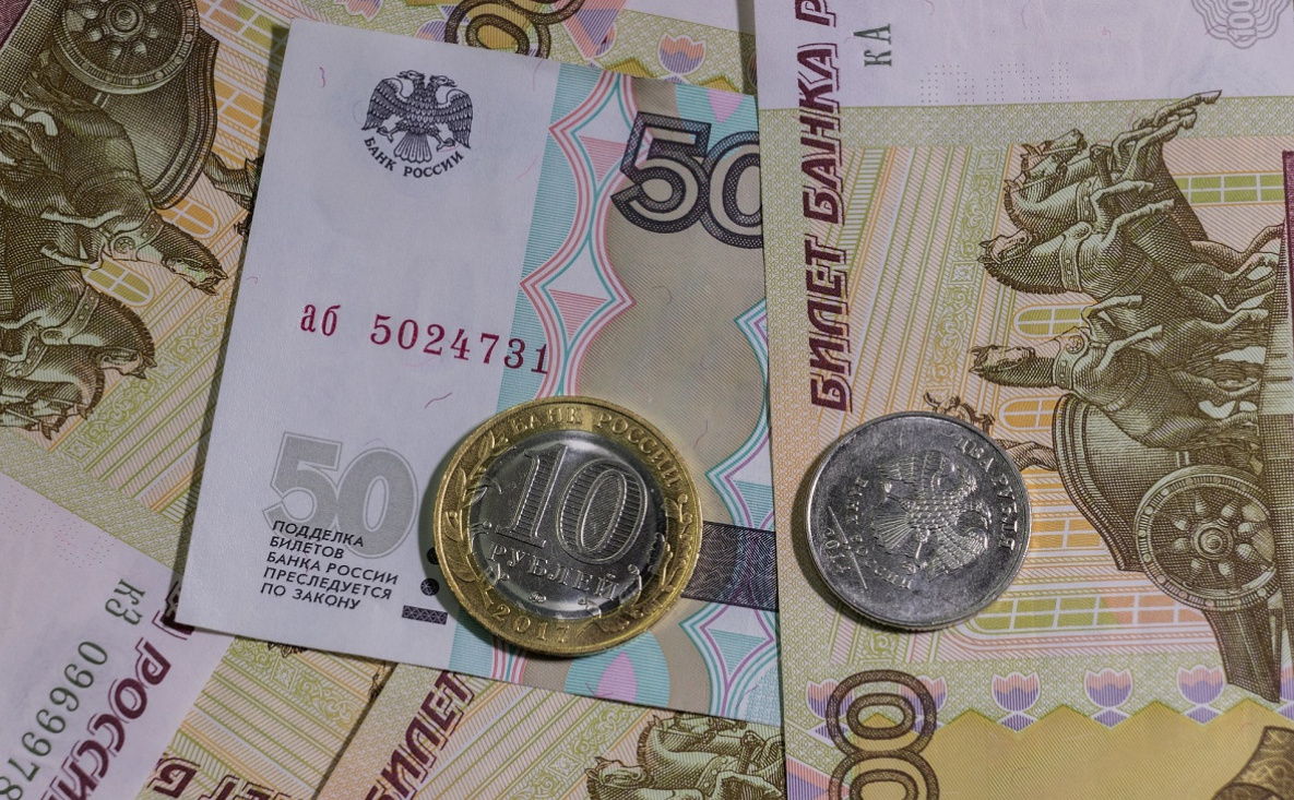 Проезд на двух автобусных маршрутах в Хабаровске станет дешевле