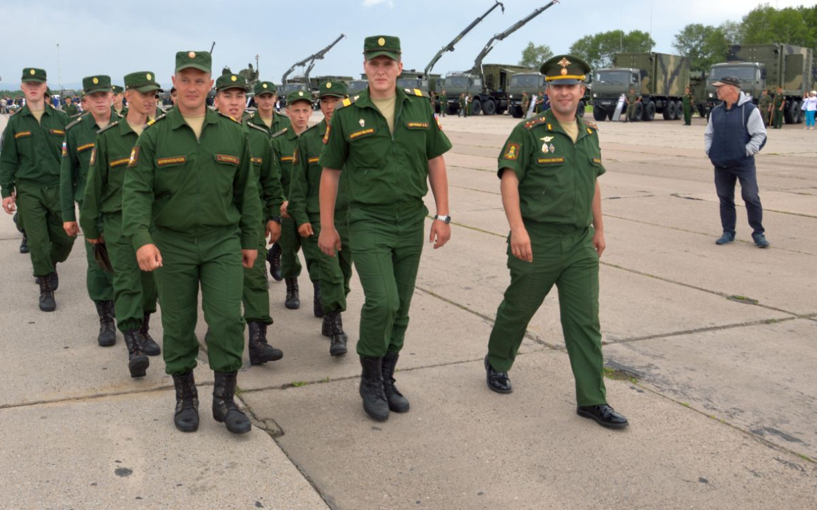 Число военнослужащих России вырастет до 2,04 млн человек