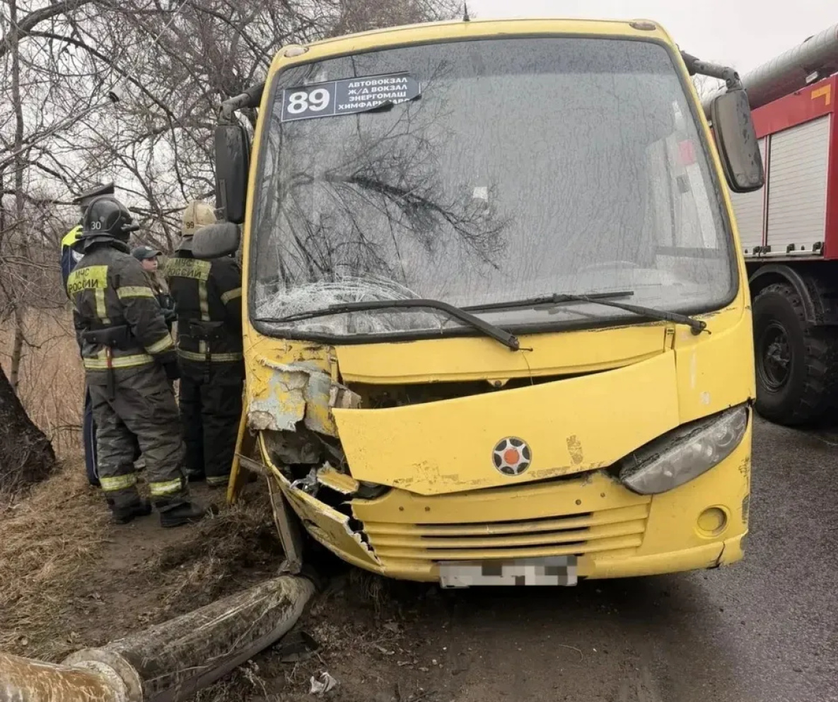 В ДТП с автобусом в Хабаровске пострадали пассажиры