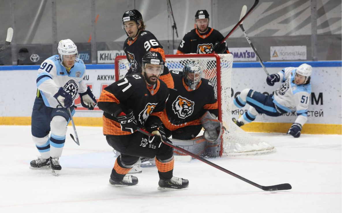 «Амур» досрочно завершает сезон чемпионата России по хоккею